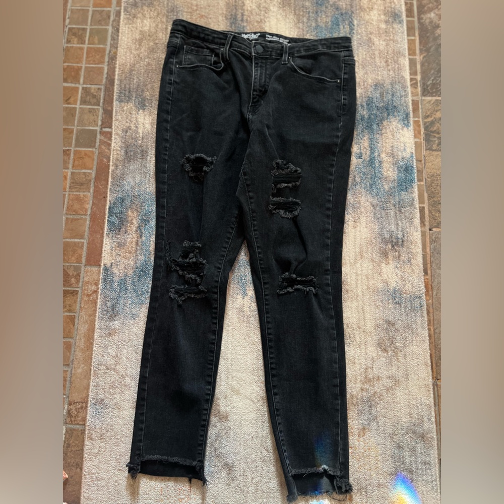 Mossimo black destroyed denim